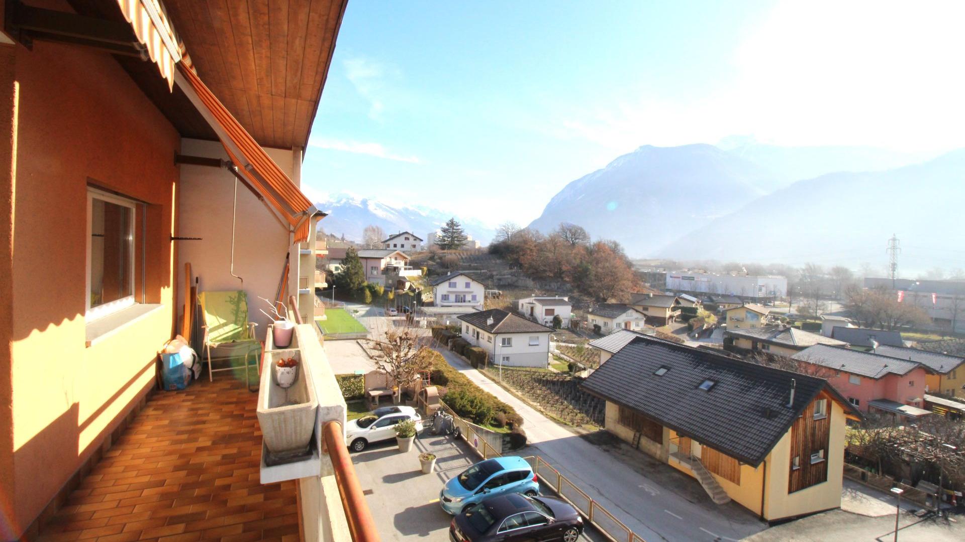 A vendre 3960 Sierre Dernier étage 4.5 pièce(s)