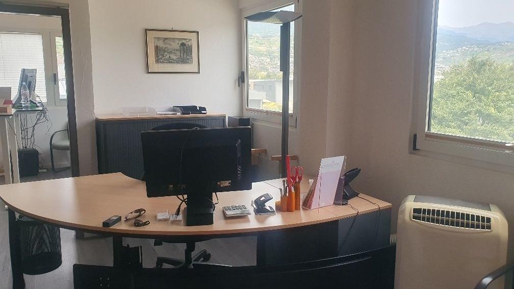 A vendre 1950 Sion Bureau 2 pièce(s)